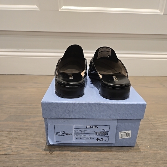 $1,200 Prada Logo Brushed Leather Mules Black EU 40 US 10 BNIB AUTHENTIC - Picture 9 of 11